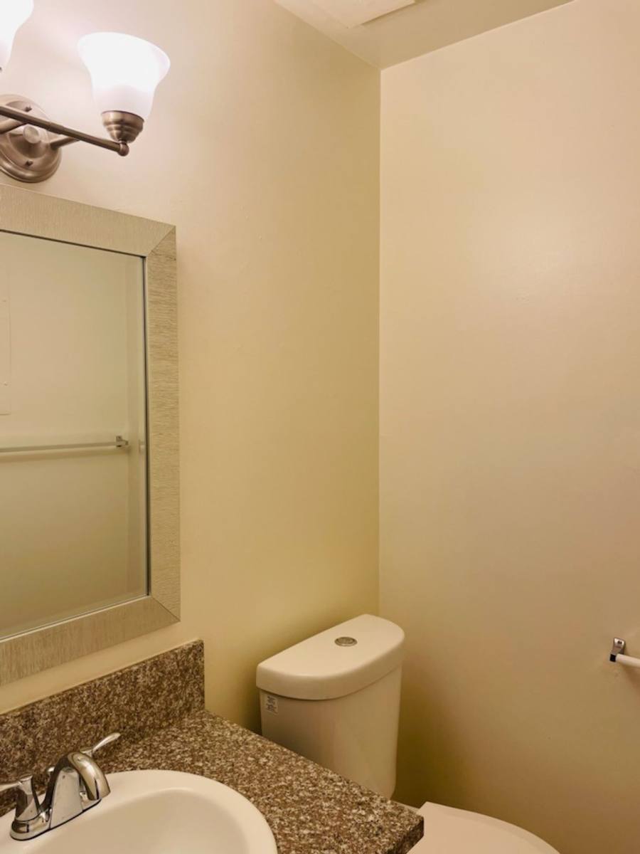 Townhouse for rent at 5324 Fairfax Rd, Bakersfield, CA 93306