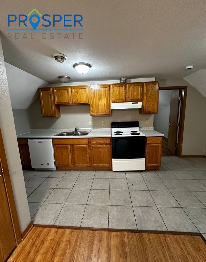 Apartment for rent at 709 Niagara St, Eau Claire, WI 54703