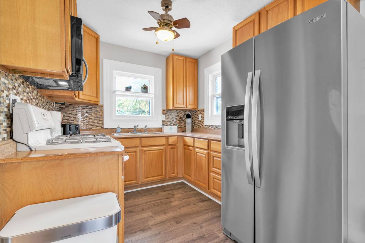 Apartment for rent at 136 17th Ave SE, Saint Petersburg, FL 33701