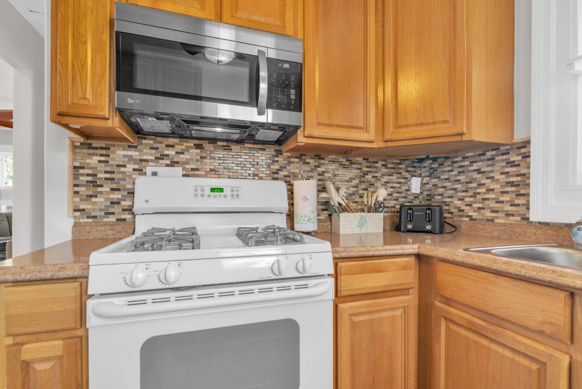 Apartment for rent at 136 17th Ave SE, Saint Petersburg, FL 33701