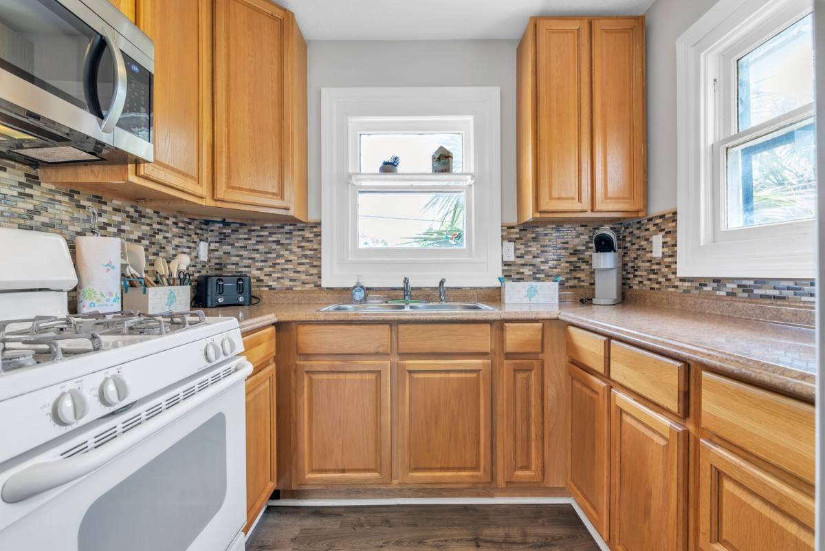 Apartment for rent at 136 17th Ave SE, Saint Petersburg, FL 33701
