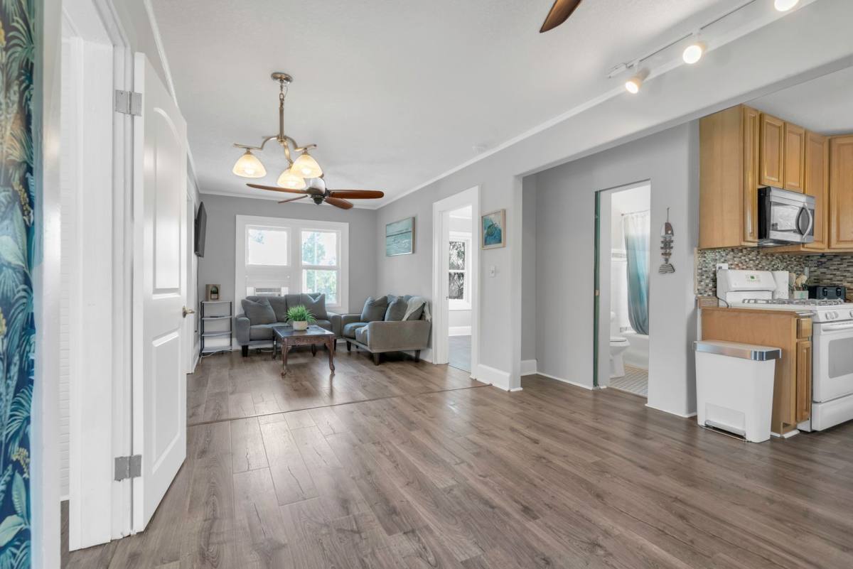 Apartment for rent at 136 17th Ave SE, Saint Petersburg, FL 33701