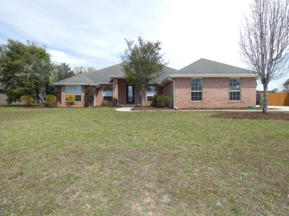 House for rent at 4240 Essex Terrace Circle, Milton, FL 32571