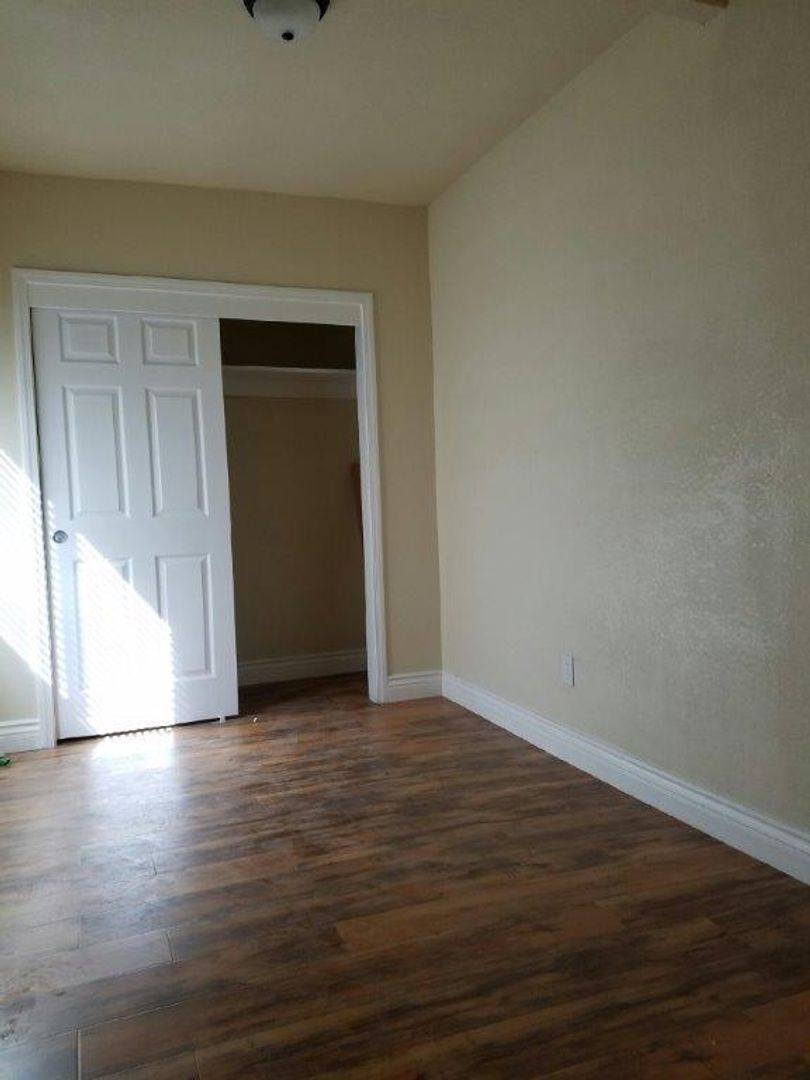Apartment for rent at 2230 G St, Bakersfield, CA 93301