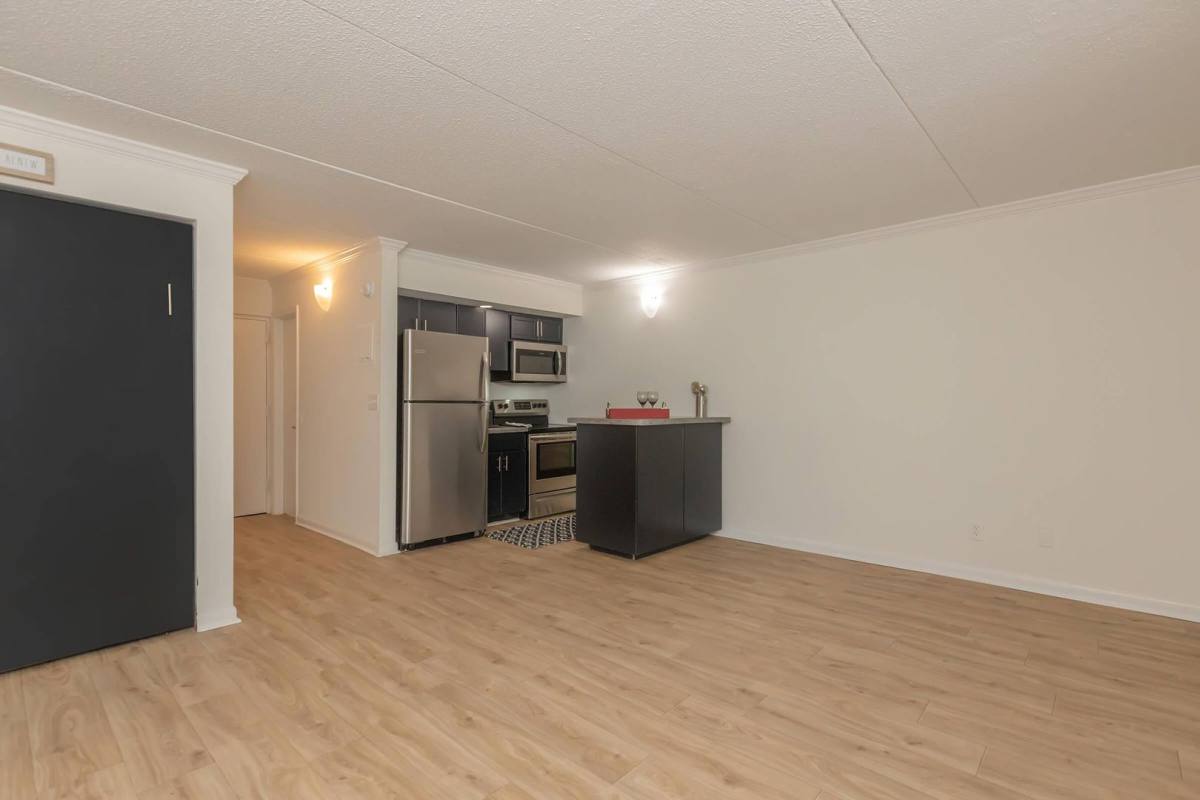 Apartment for rent at 2627 Hixson Pike, Chattanooga, TN 37415