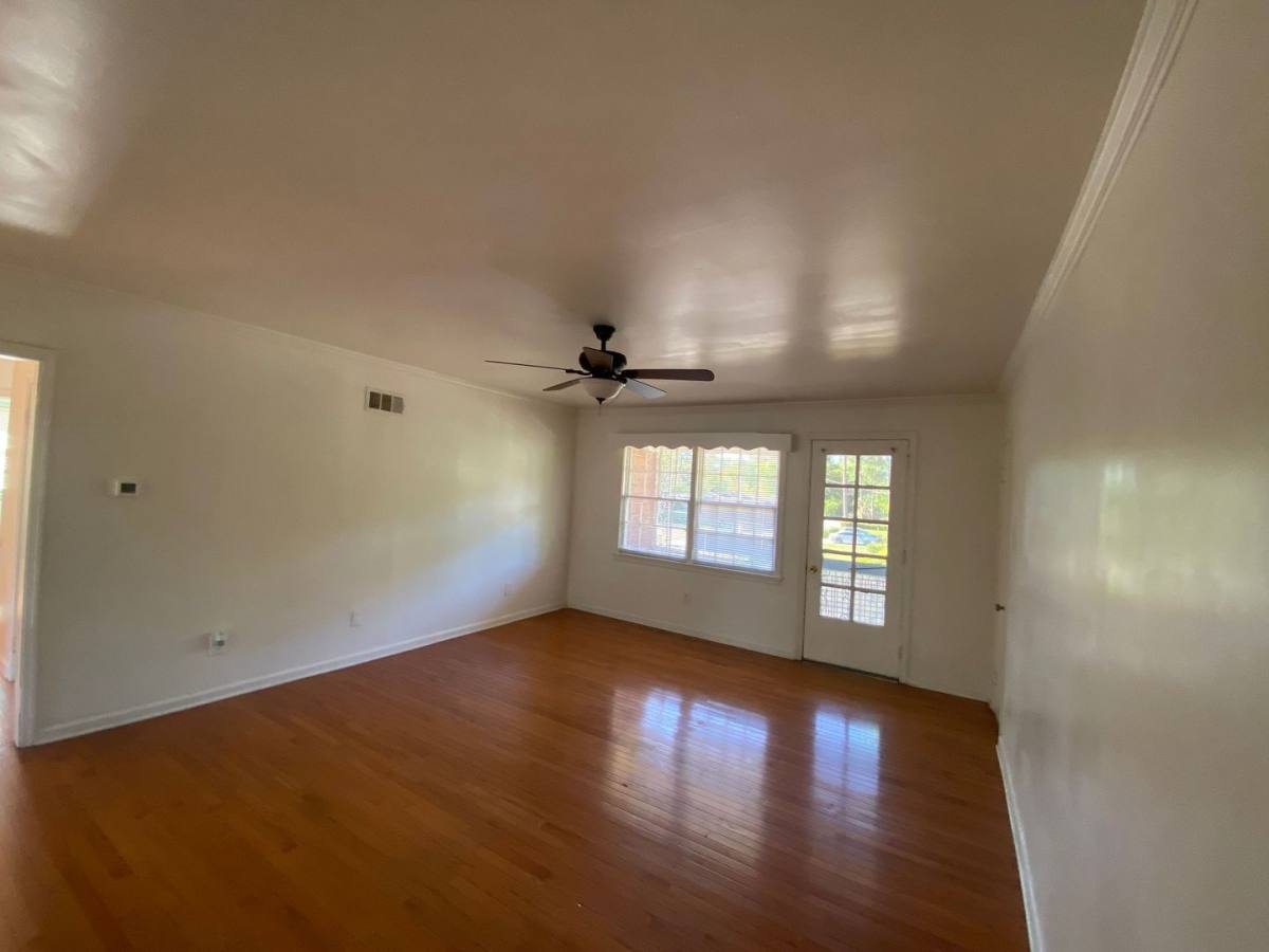 House for rent at 28 Thackery Place, Savannah, GA 31405