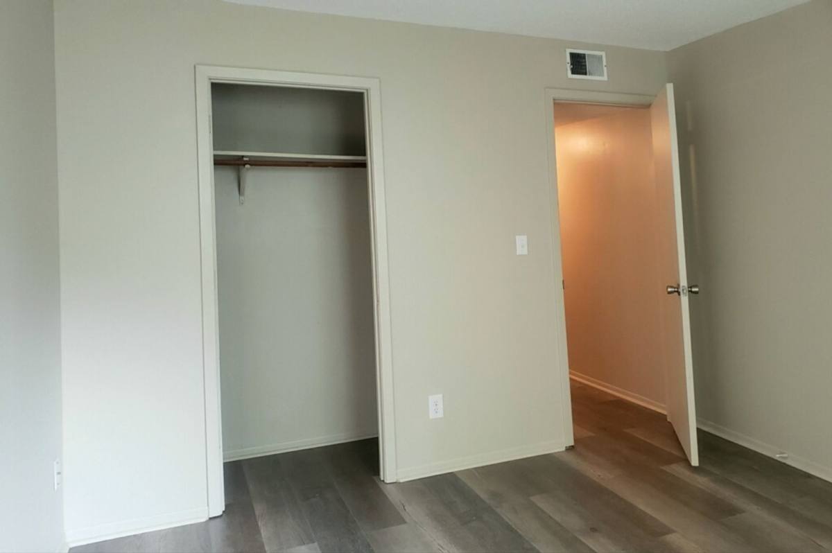 Apartment for rent at 303 W Young Ave, Warrensburg, MO 64093