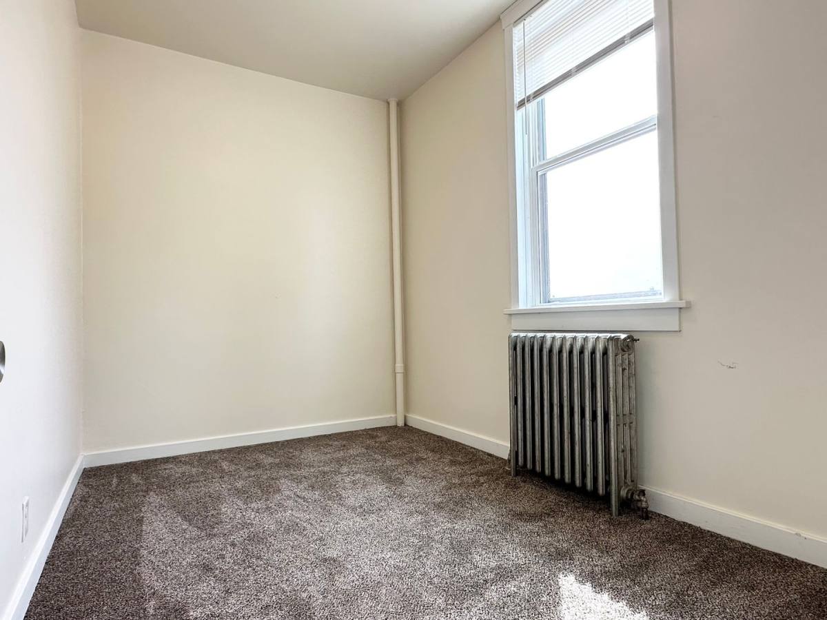 Apartment for rent at 2016 Marshall St, Manitowoc, WI 54220