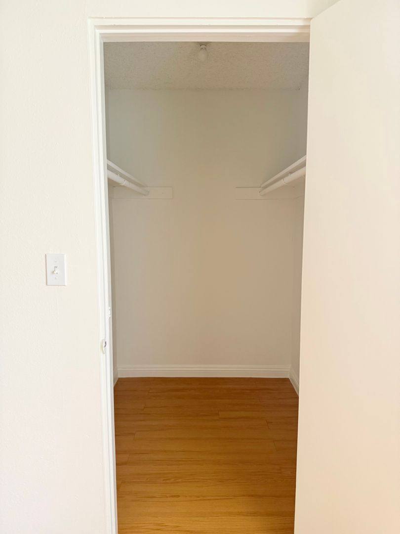 Apartment for rent at 178 S Oxford Ave, Los Angeles, CA 90004
