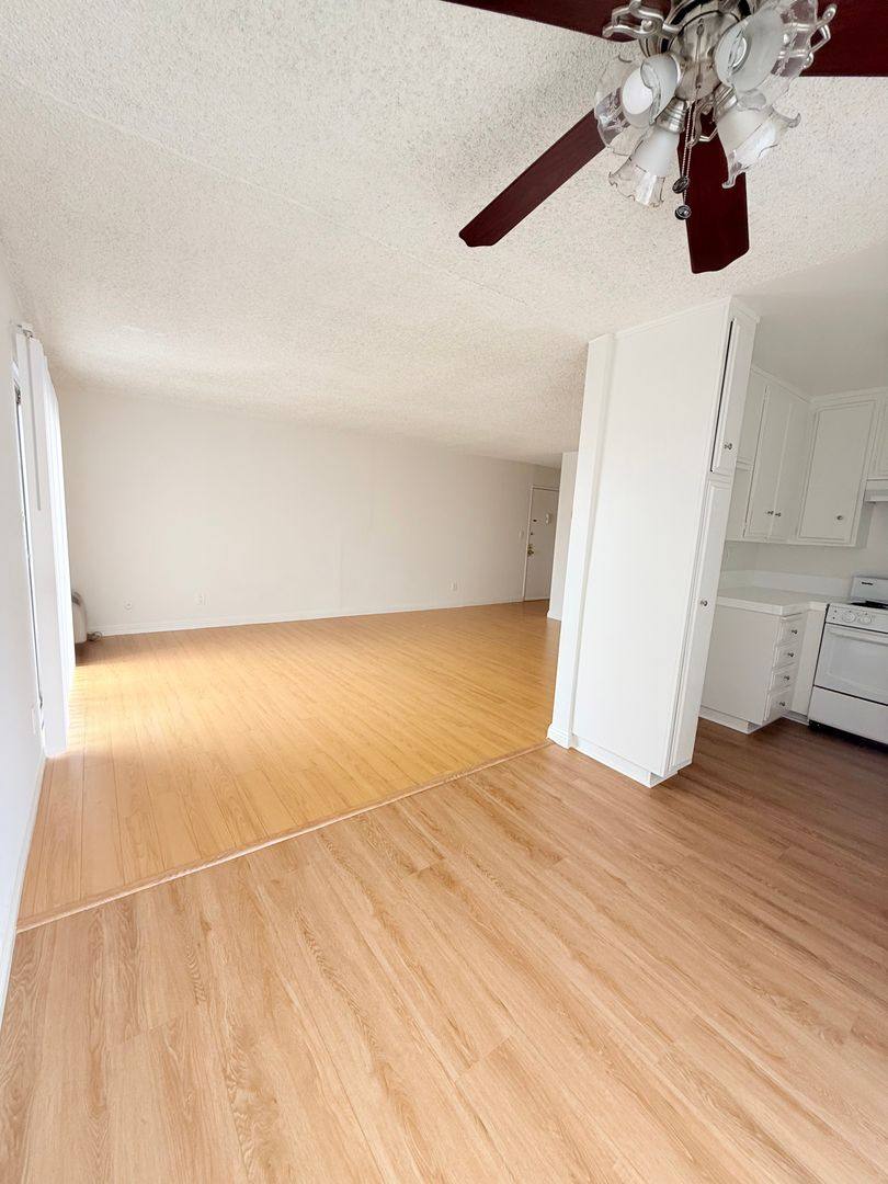Apartment for rent at 178 S Oxford Ave, Los Angeles, CA 90004