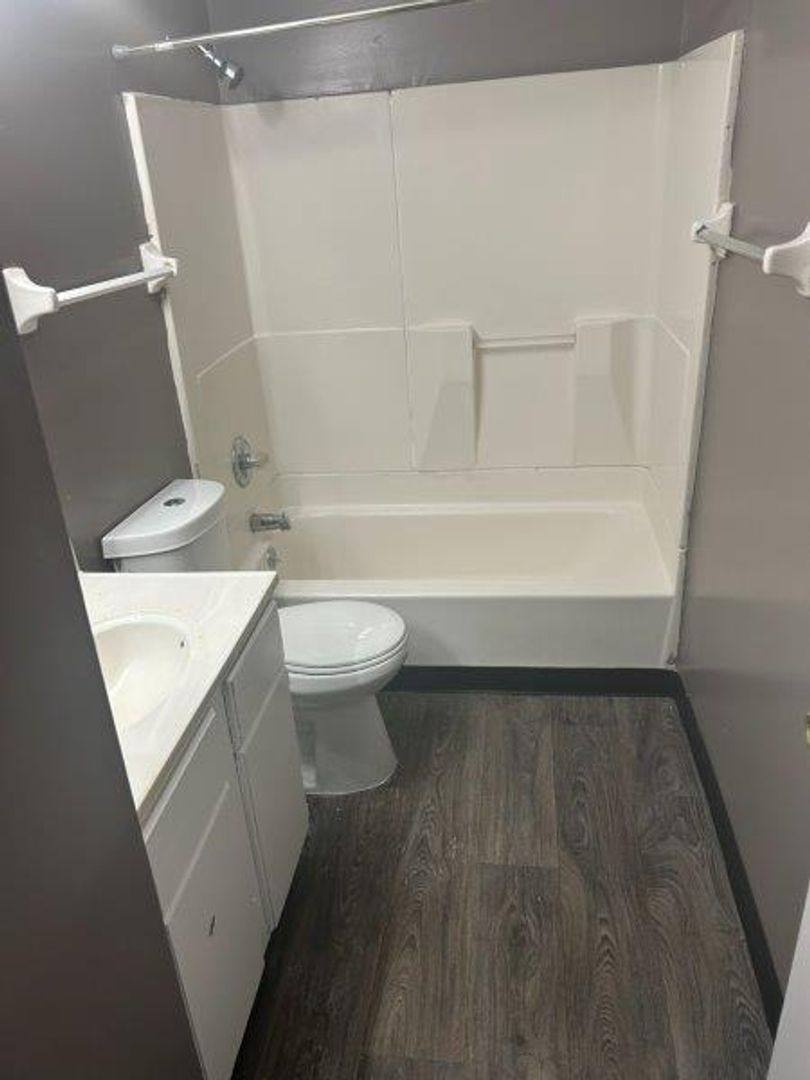 Apartment for rent at 667 Brent Blvd, Columbus, OH 43228