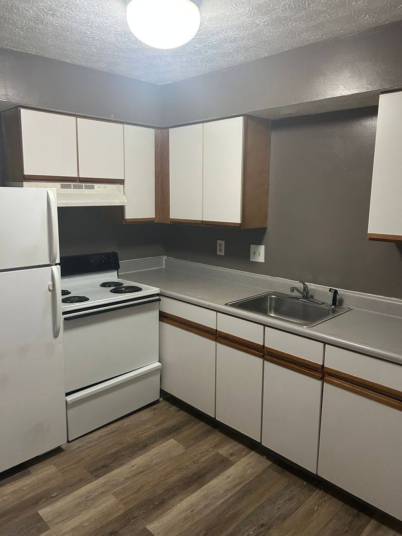 Apartment for rent at 667 Brent Blvd, Columbus, OH 43228