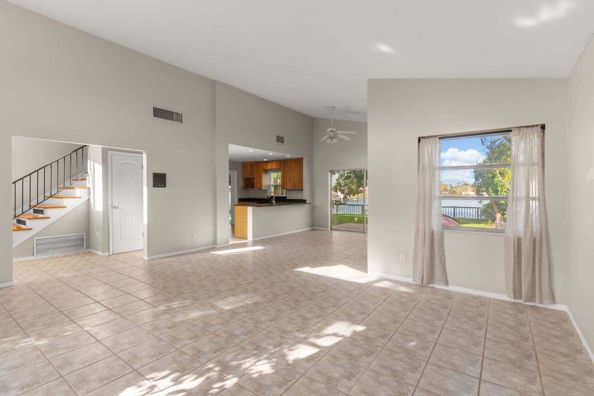 House for rent at 7887 9th Ave S, Saint Petersburg, FL 33707