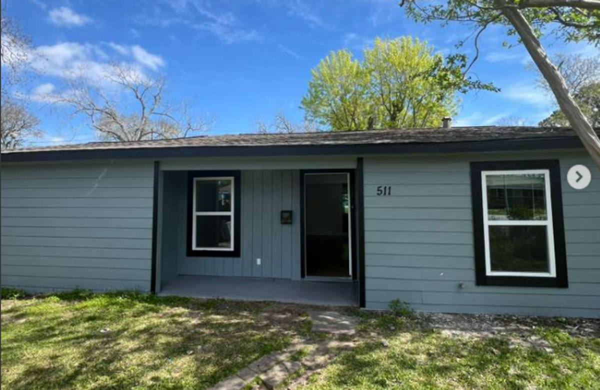 House for rent at 511 S Kansas St, La Porte, TX 77571
