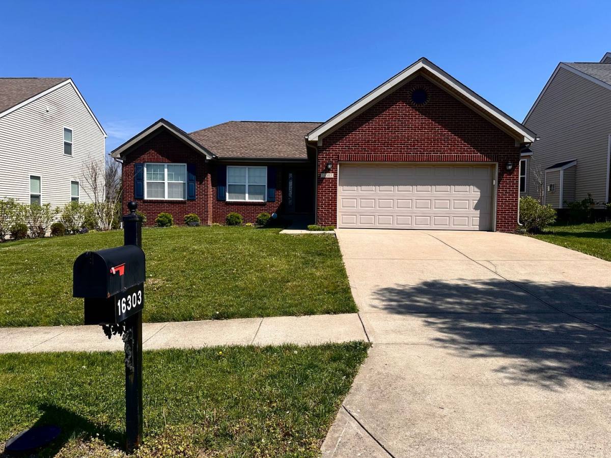 Apartment for rent at 16303 Rockcrest View Lane, Louisville, KY 40245