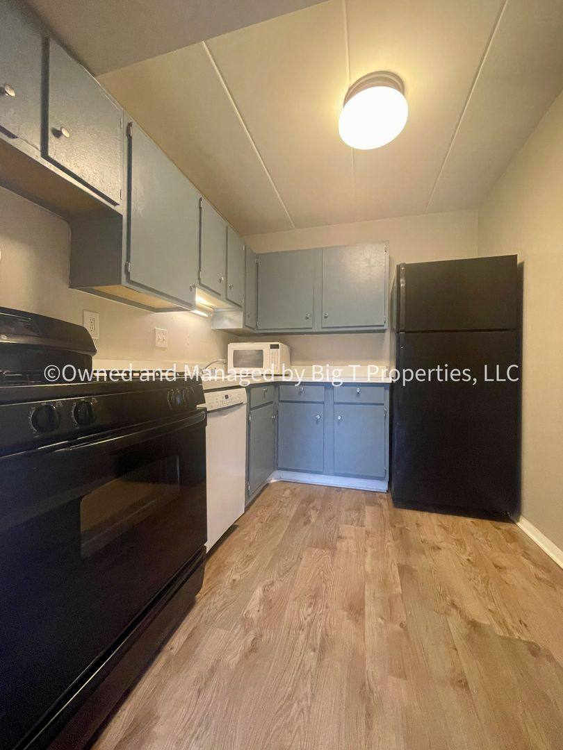 Condo for rent at 125-F Clubhouse SW, Leesburg, VA 20175