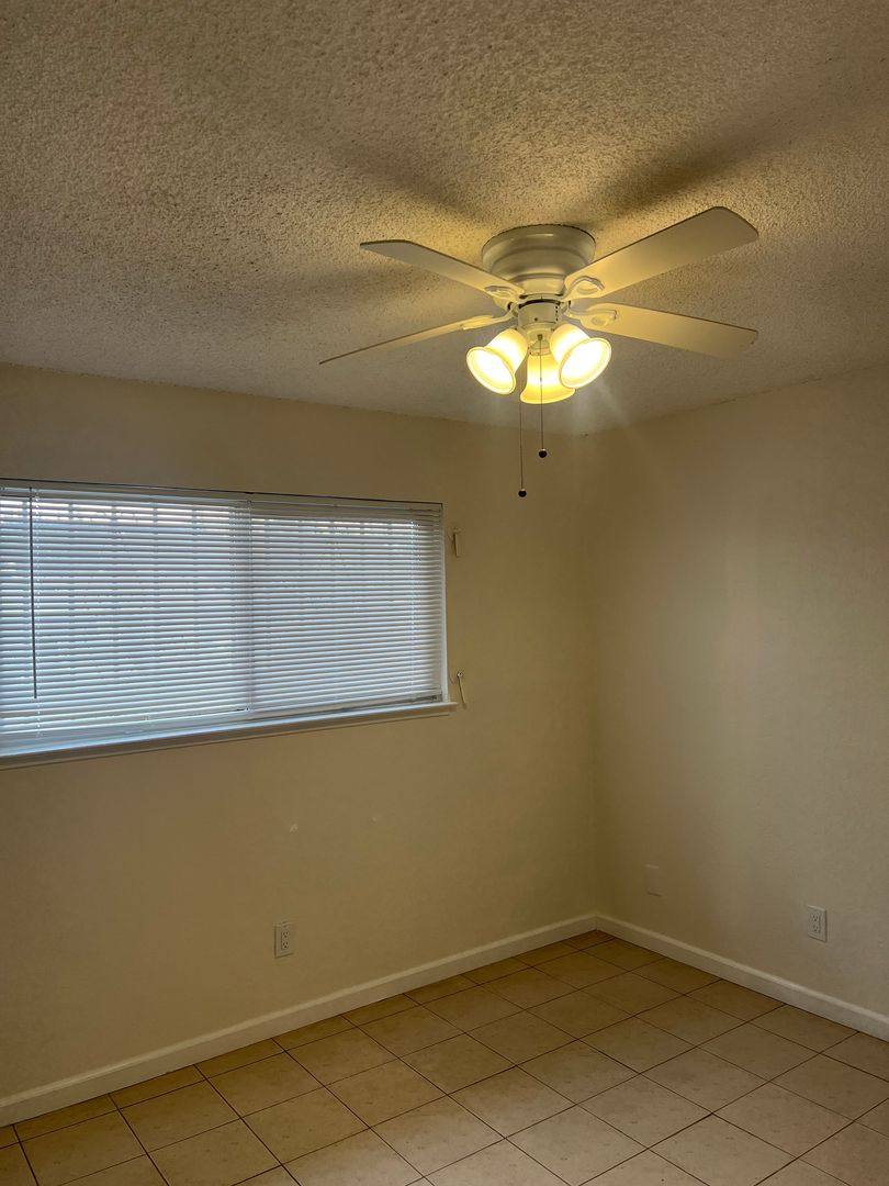 House for rent at 310 Graves Ave, Sacramento, CA 95838