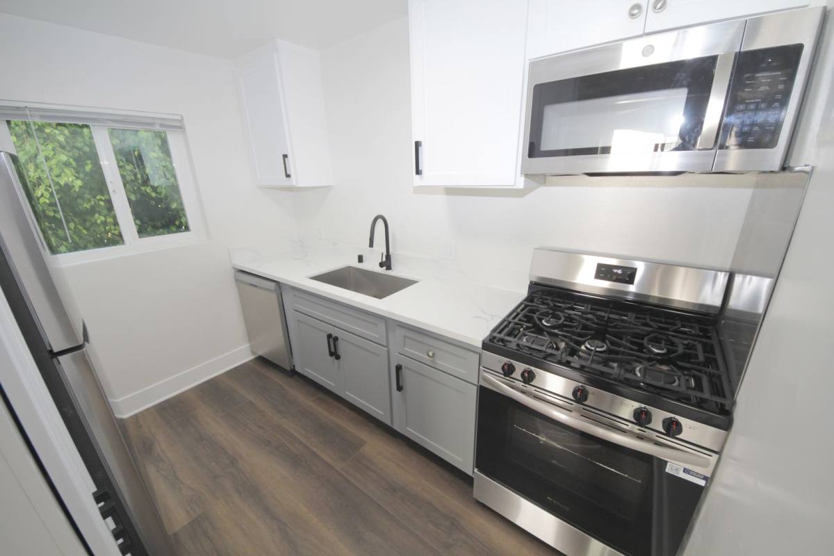 Apartment for rent at 3252 Overland Ave, Los Angeles, CA 90034
