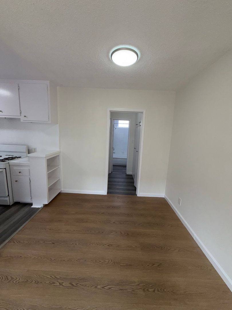 Apartment for rent at 3745 Delmas Terrace, Los Angeles, CA 90034