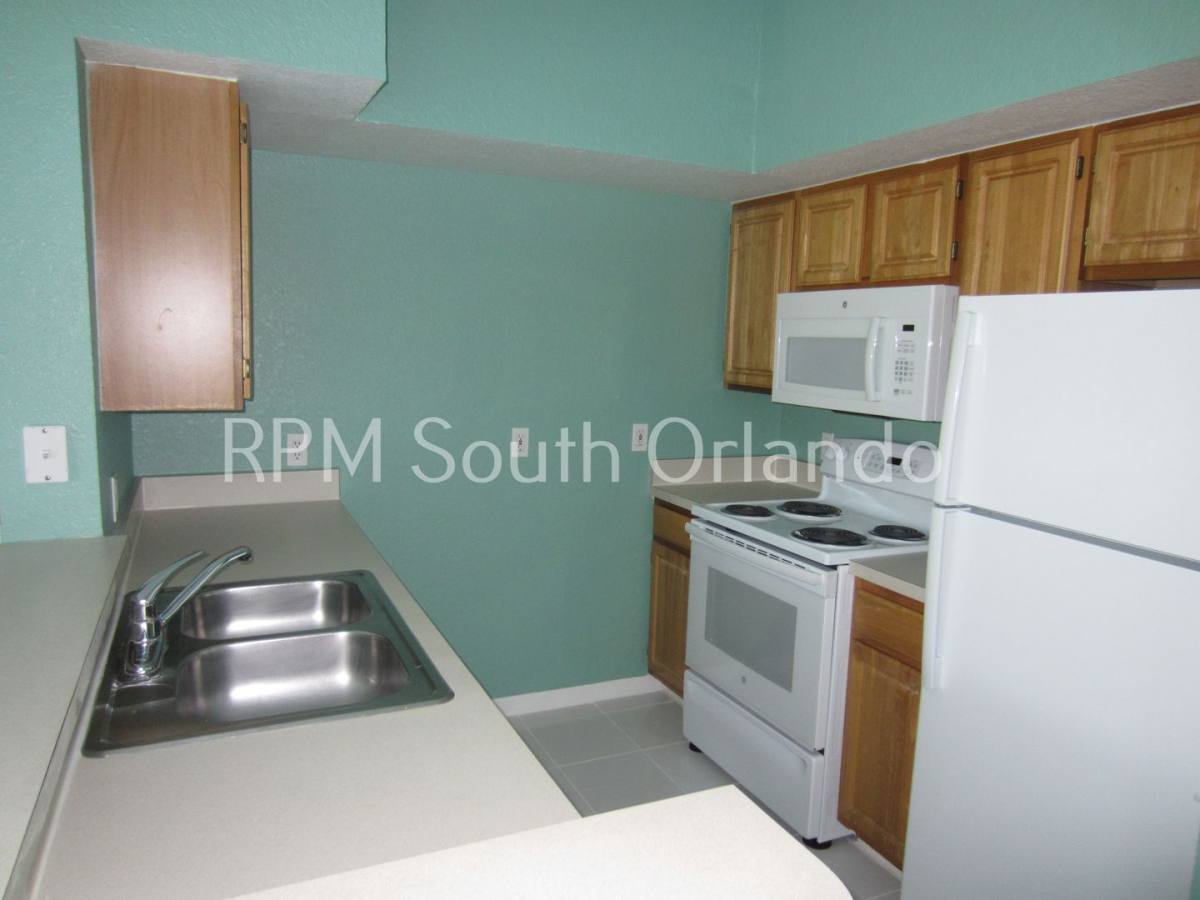 Apartment for rent at 13103 Mulberry Park Dr, Orlando, FL 32821