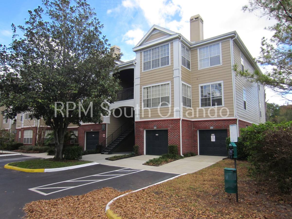 Apartment for rent at 13103 Mulberry Park Dr, Orlando, FL 32821