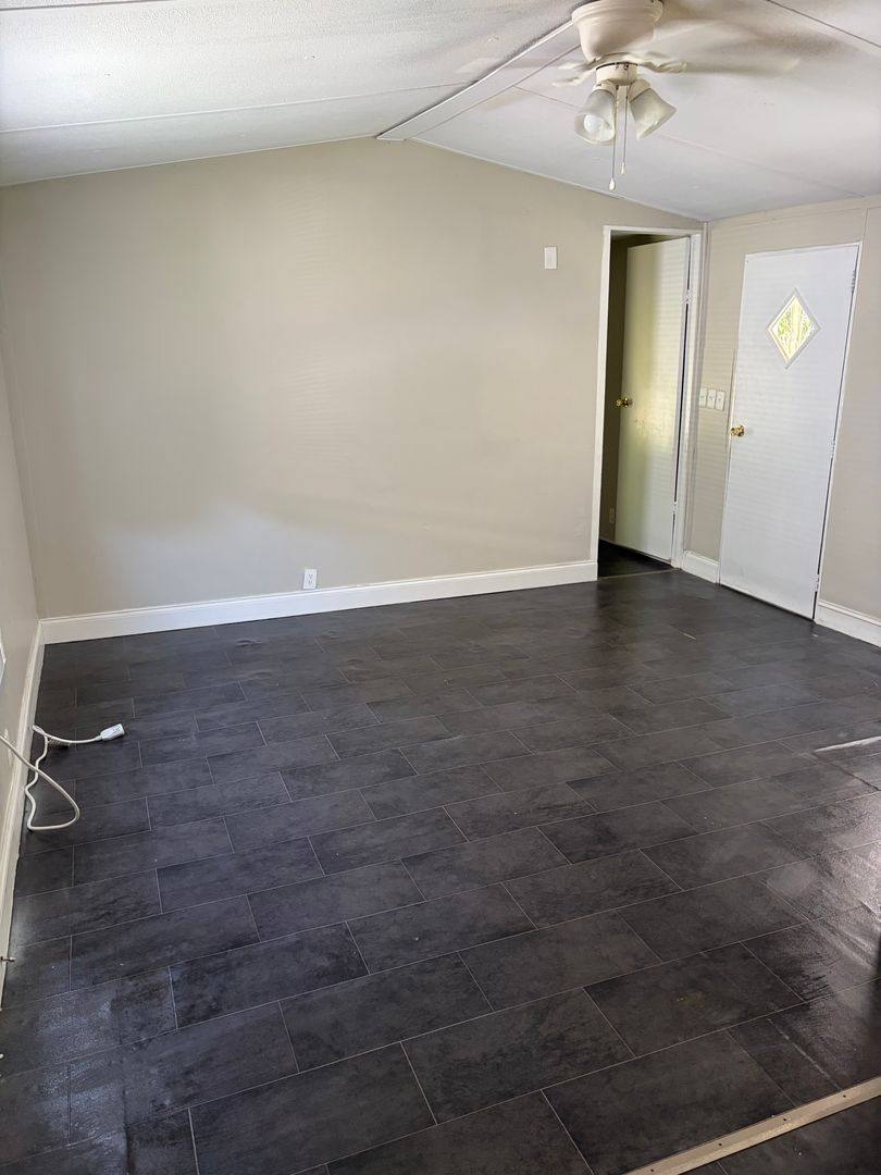 Apartment for rent at 707 E Francis St, Jacksonville, AL 36265