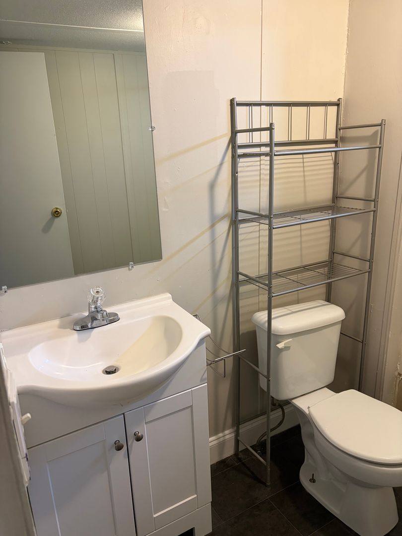 Apartment for rent at 707 E Francis St, Jacksonville, AL 36265