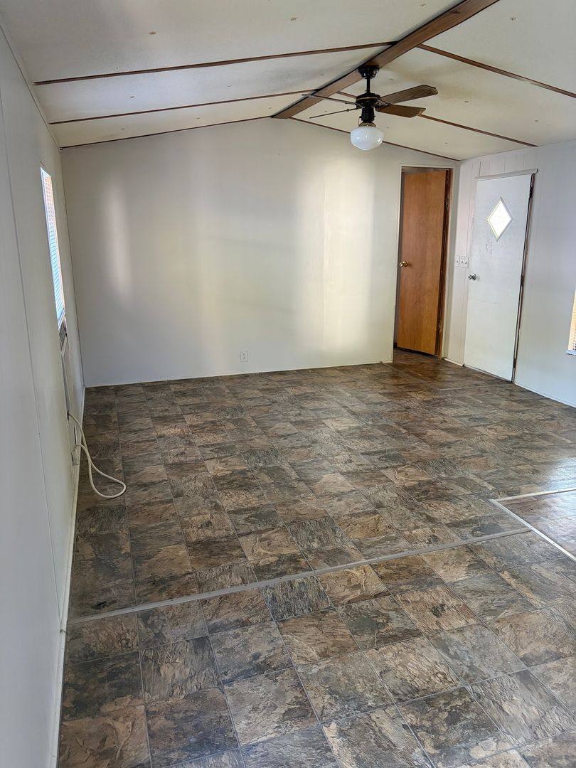 Apartment for rent at 707 E Francis St, Jacksonville, AL 36265