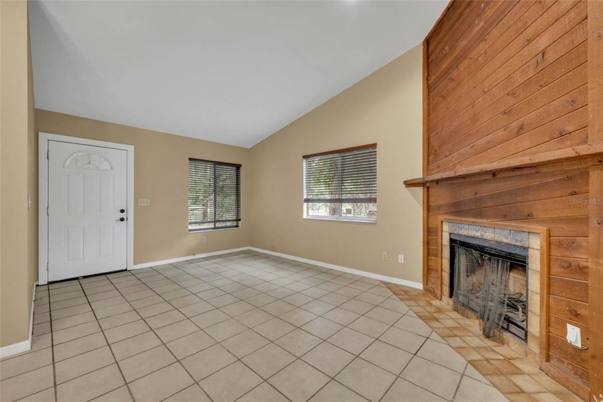House for rent at 932 Robinhood Court, Maitland, FL 32751