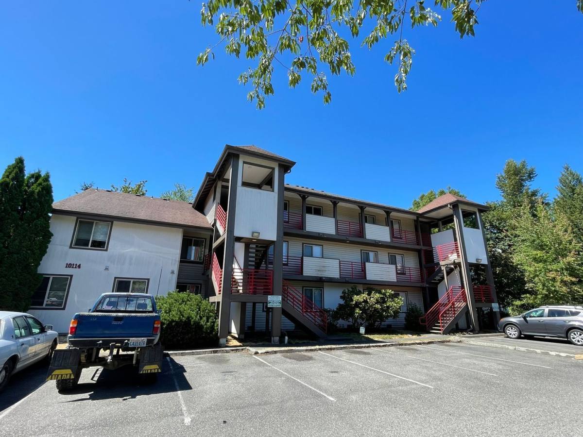 Apartment for rent at Falls Crossing, 10110 Mountain Loop Highway, Granite Falls, WA 98252