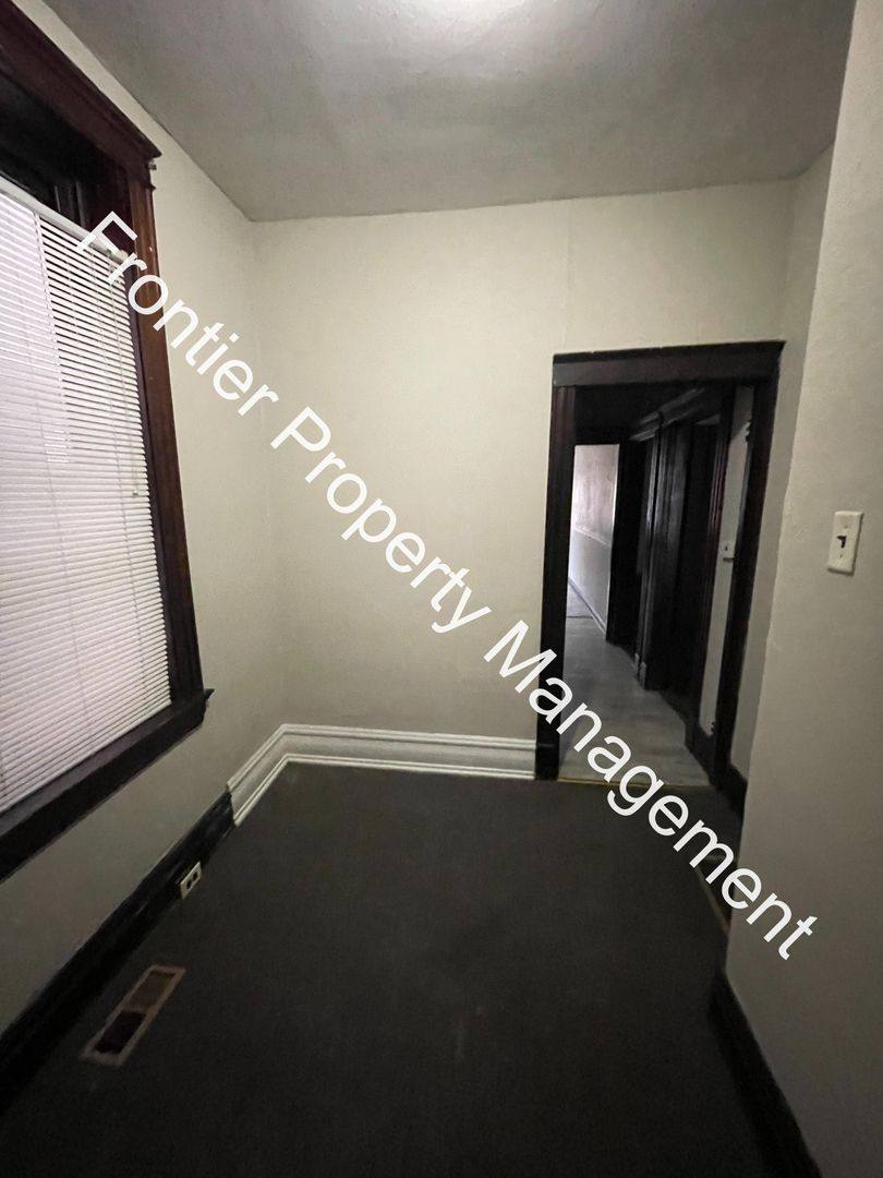Apartment for rent at 3922 Minnesota, Saint Louis, MO 63118