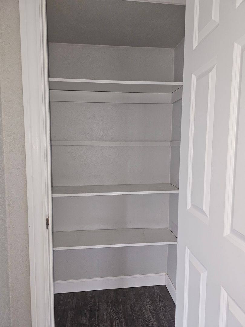 Apartment for rent at 223 E 35th St, Davenport, IA 52806