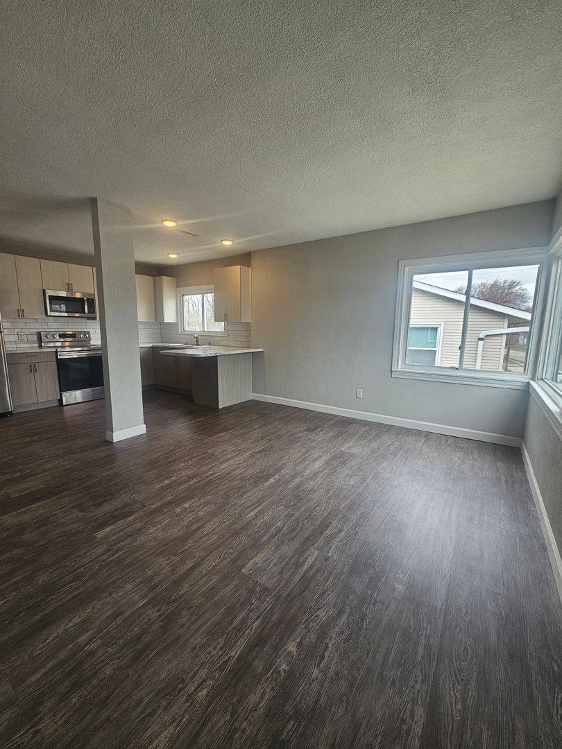 Apartment for rent at 223 E 35th St, Davenport, IA 52806
