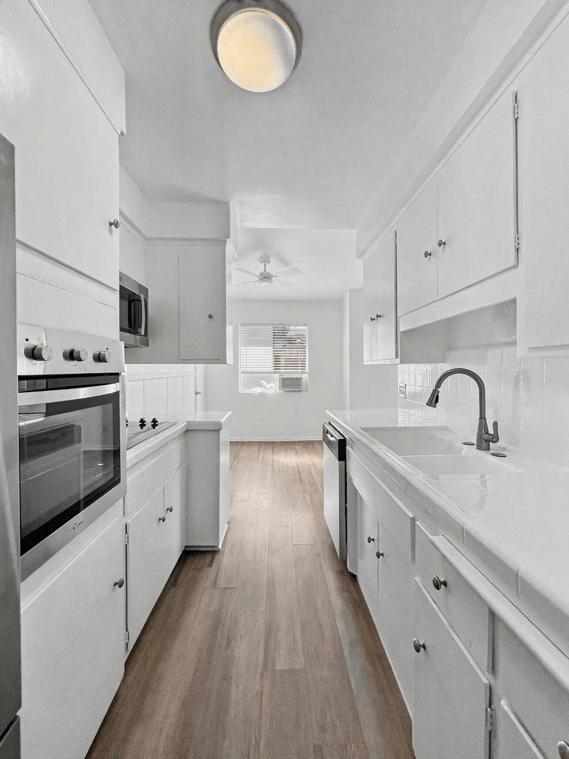Apartment for rent at 1245 S Brockton Ave, Los Angeles, CA 90025