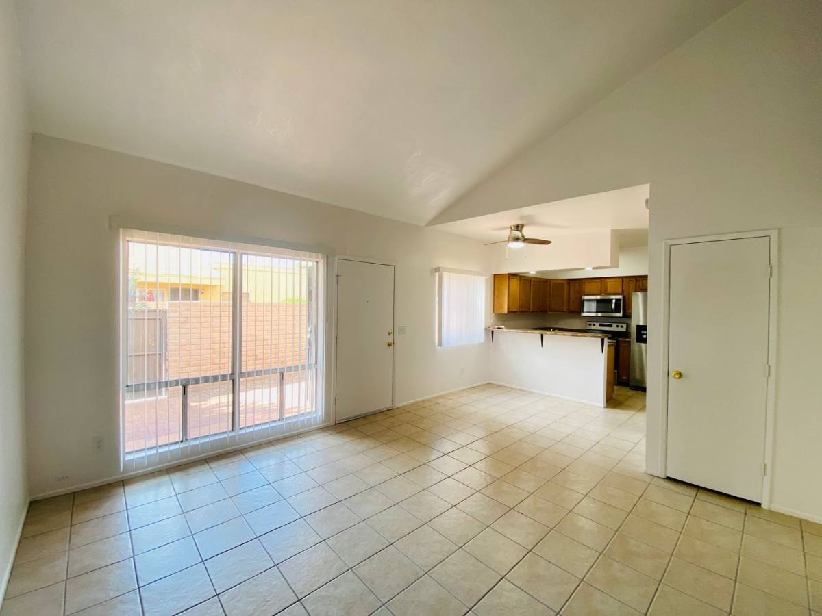 3231 E Presidio Rd, Tucson, AZ 85716
