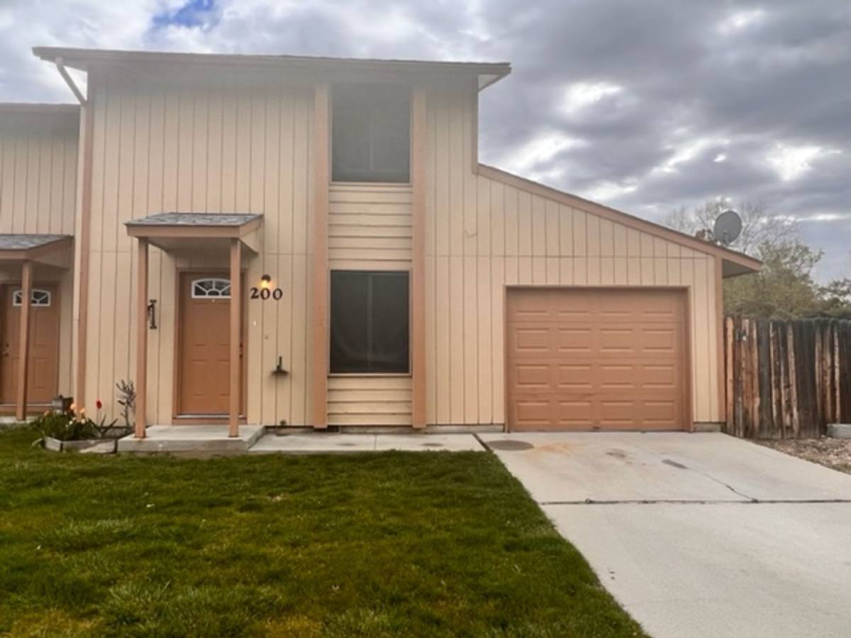 Apartment for rent at 200 N Stierman Way, Eagle, ID 83616