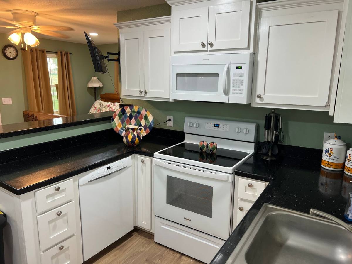 House for rent at 15177 W Grandview Rd, Tahlequah, OK 74464