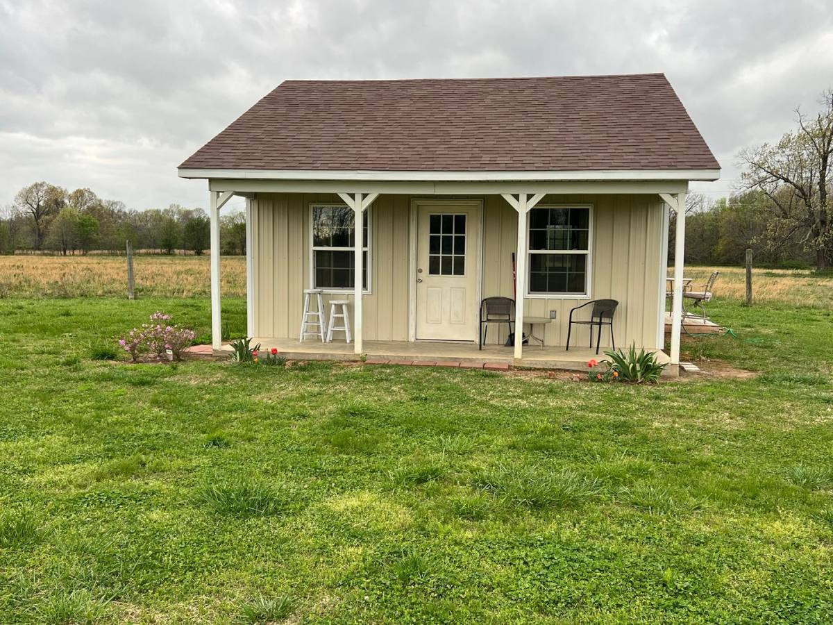 House for rent at 15177 W Grandview Rd, Tahlequah, OK 74464