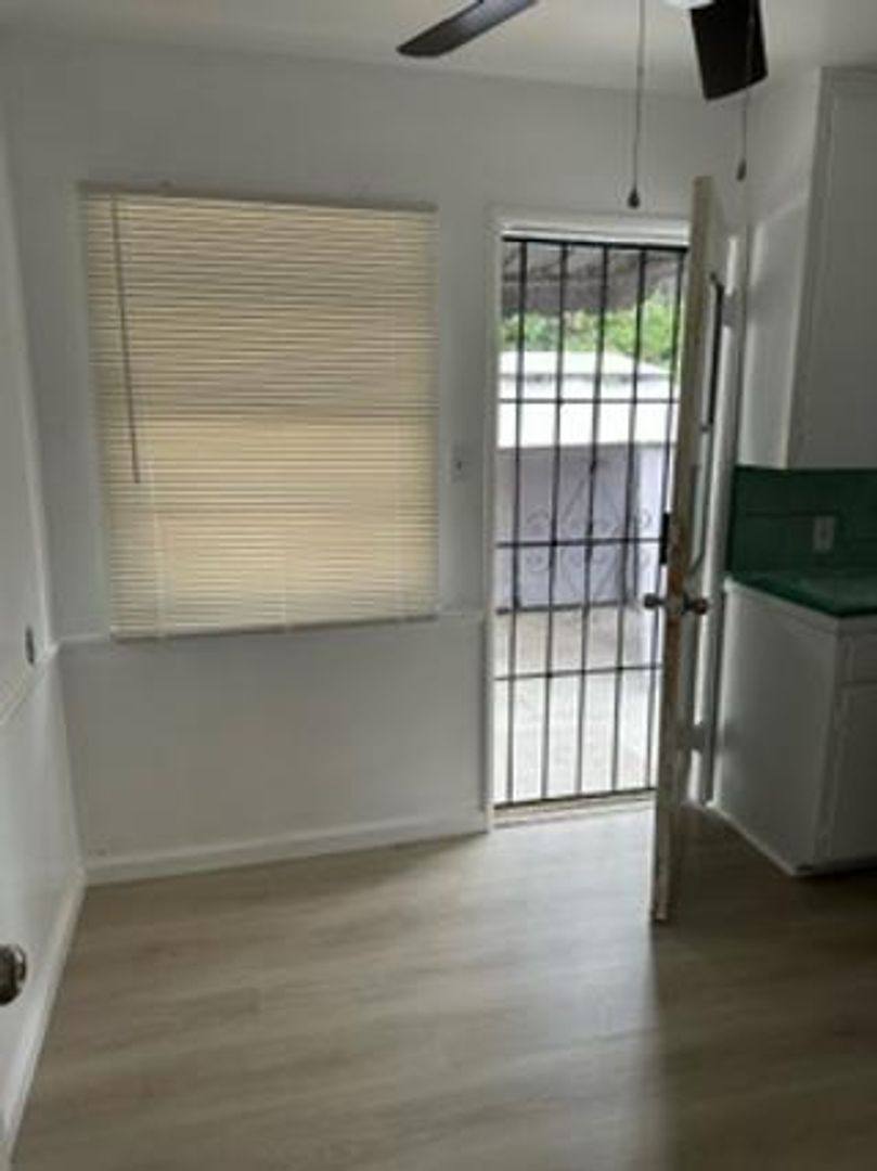 Apartment for rent at 929-943 W 7th St, San Pedro, CA 90731