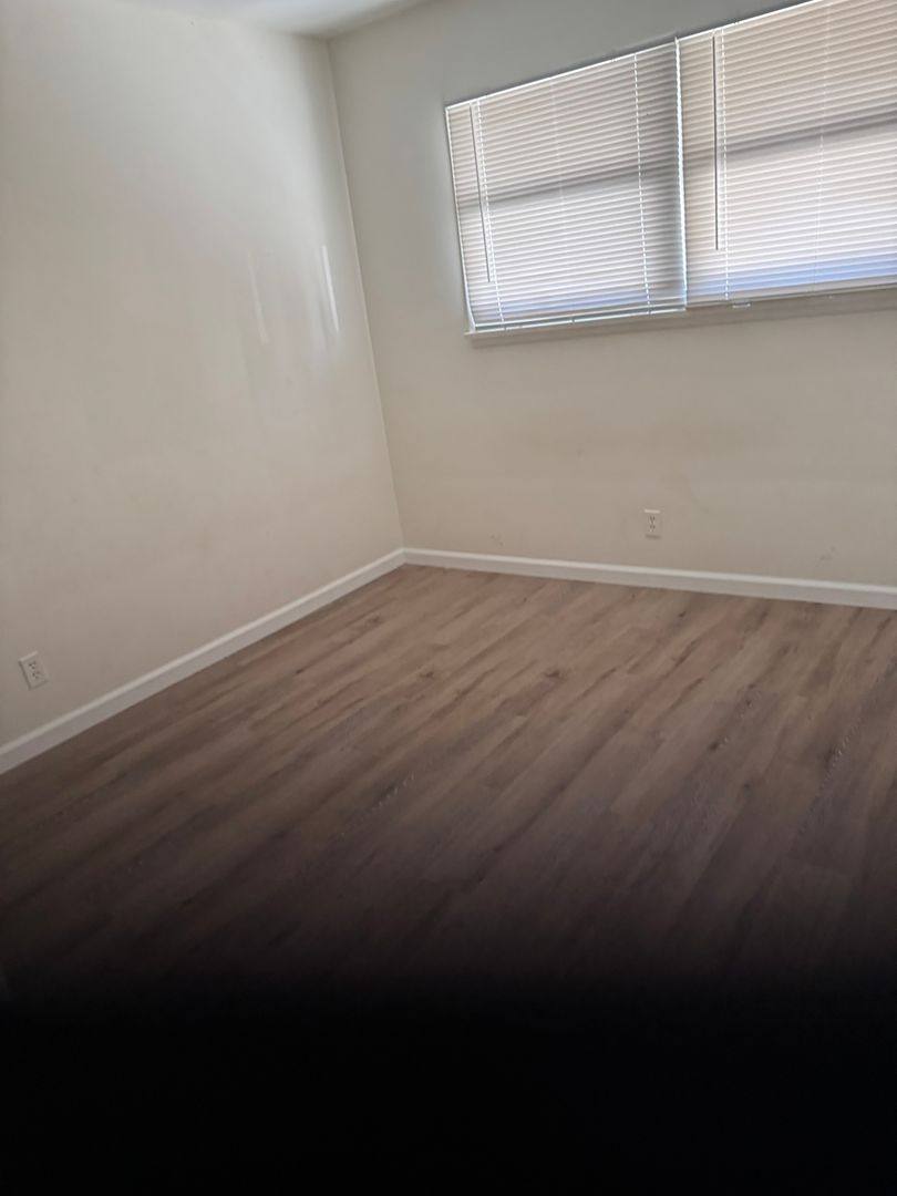 Apartment for rent at 929-943 W 7th St, San Pedro, CA 90731