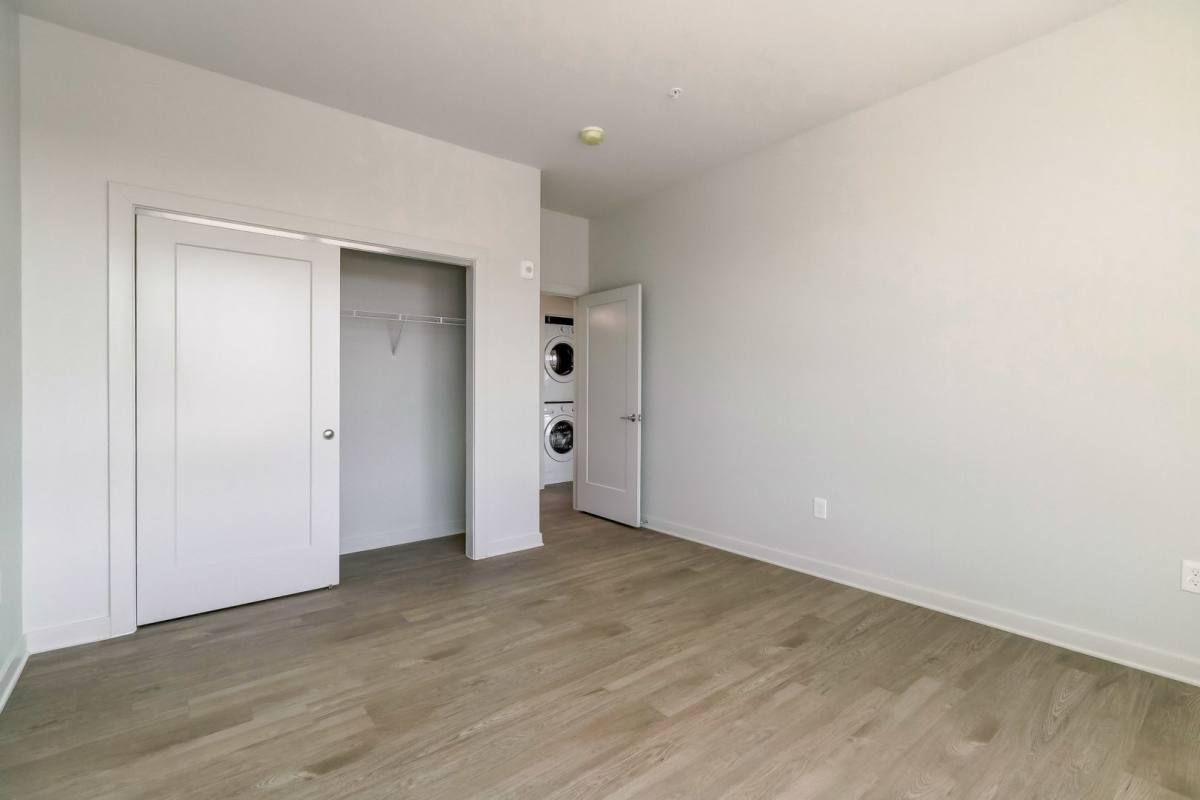 Apartment for rent at 115 W Hamburg, Baltimore, MD 21230