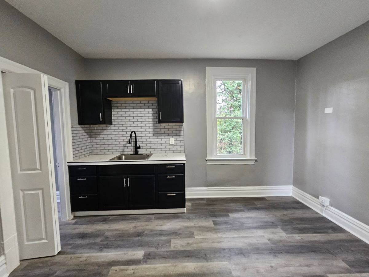 Apartment for rent at 1609 Methyl St, Pittsburgh, PA 15216