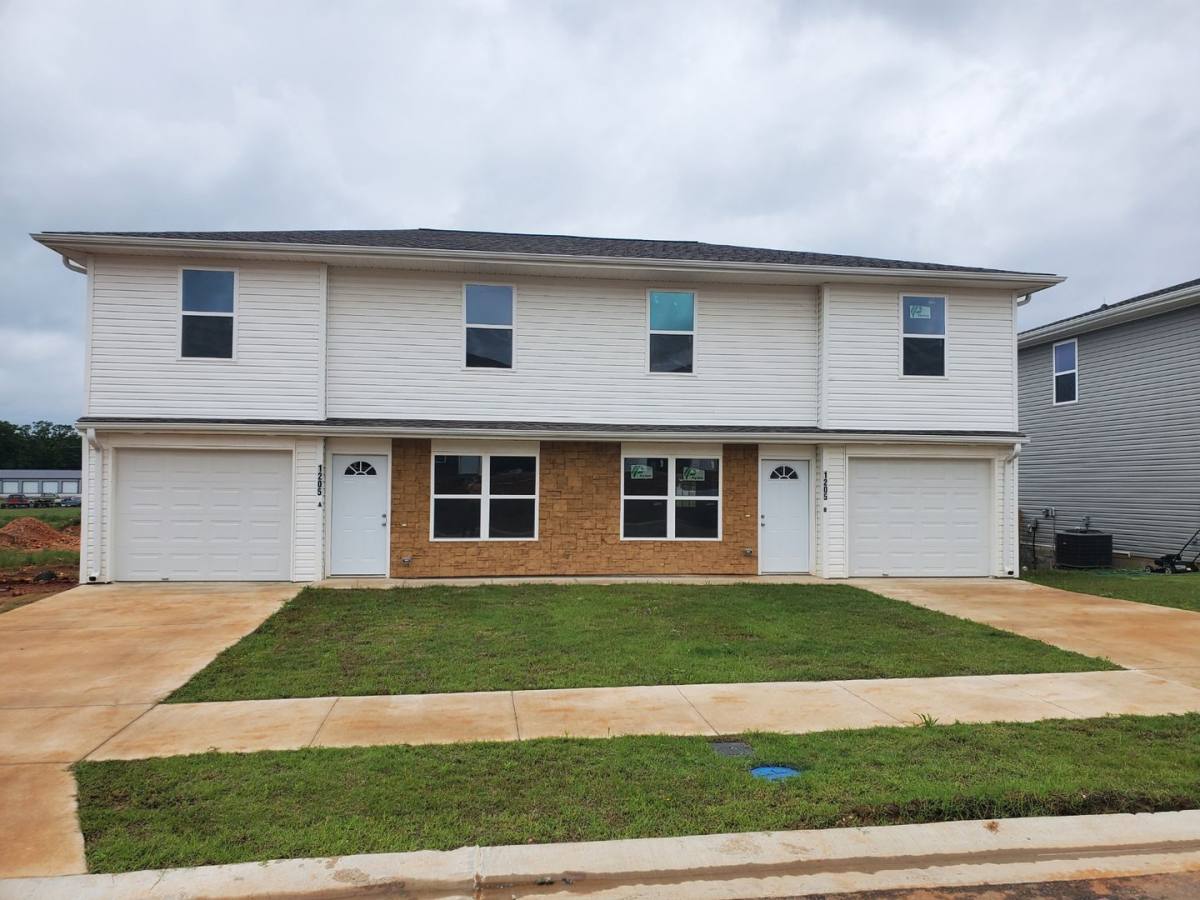 Apartment for rent at 1205 Nedra Dr, Decatur, AR 72722