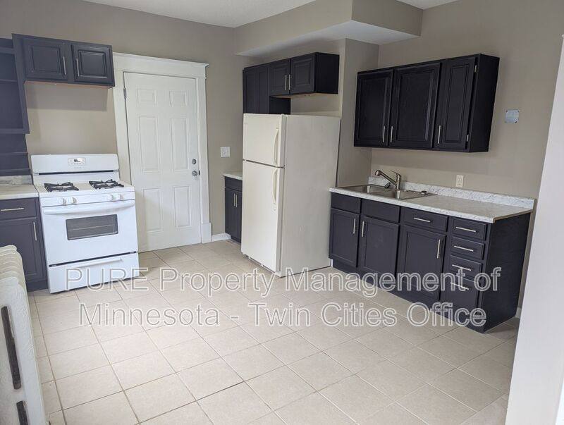 Apartment for rent at 605 Van Buren Ave, Saint Paul, MN 55103