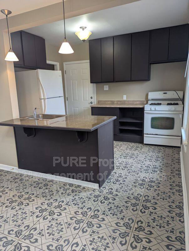 Apartment for rent at 605 Van Buren Ave, Saint Paul, MN 55103
