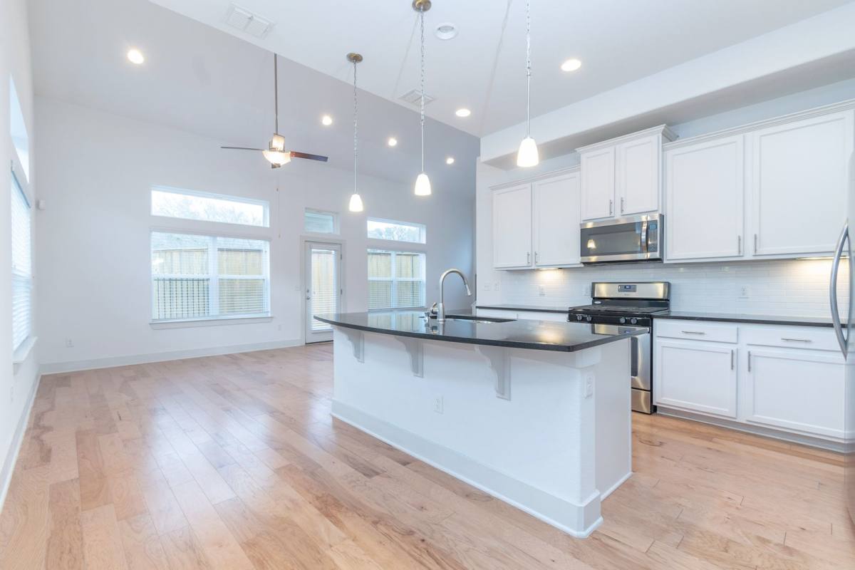 House for rent at 1410 Casa Dr, Austin, TX 78745