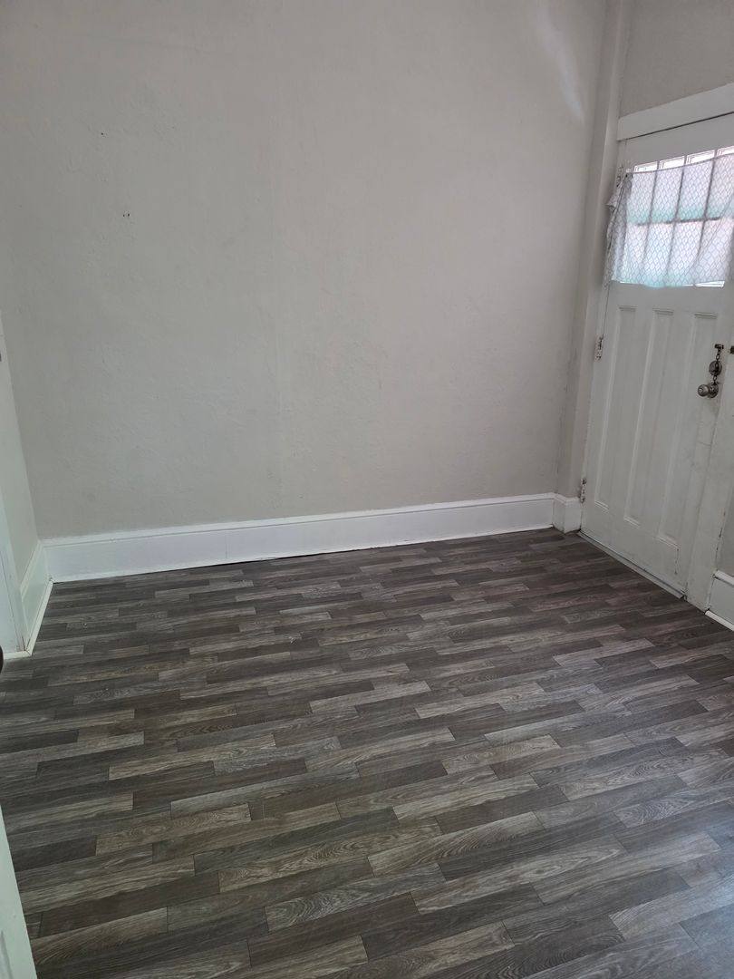Apartment for rent at 406 Park Ave, Florence, SC 29501