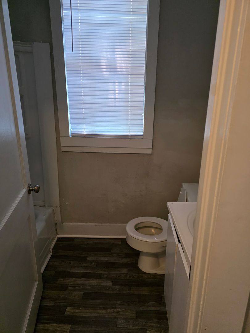 Apartment for rent at 406 Park Ave, Florence, SC 29501