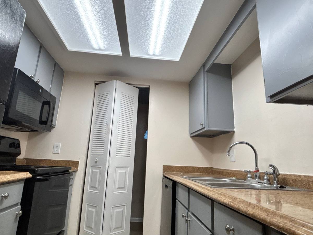 Apartment for rent at 412 SW 69th St, Gainesville, FL 32607