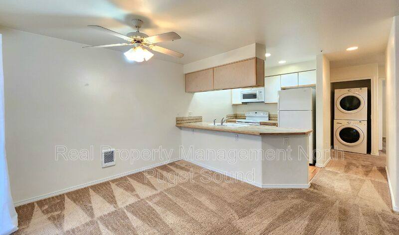 Condo for rent at 9727 18th Ave W #B-103, Everett, WA 98204